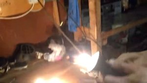 Освещение при ремонте автомобиля в домашних условиях 12вольт переноской но не от аккумулятора