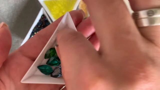 Красиво - не значит дорого! Замечательные и недорогие кристаллы, бусины и бисер