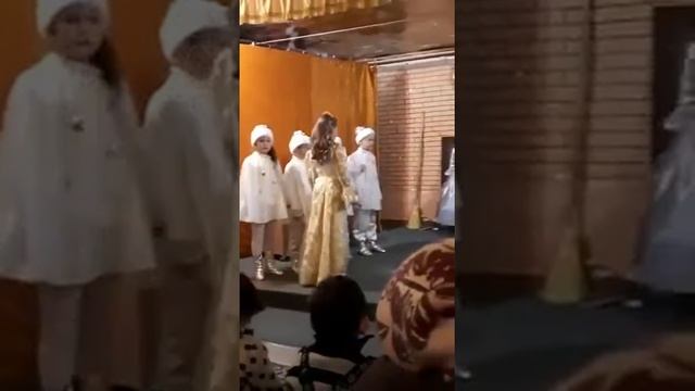 ЗОЛУШКА (отрывок) смотреть онлайн