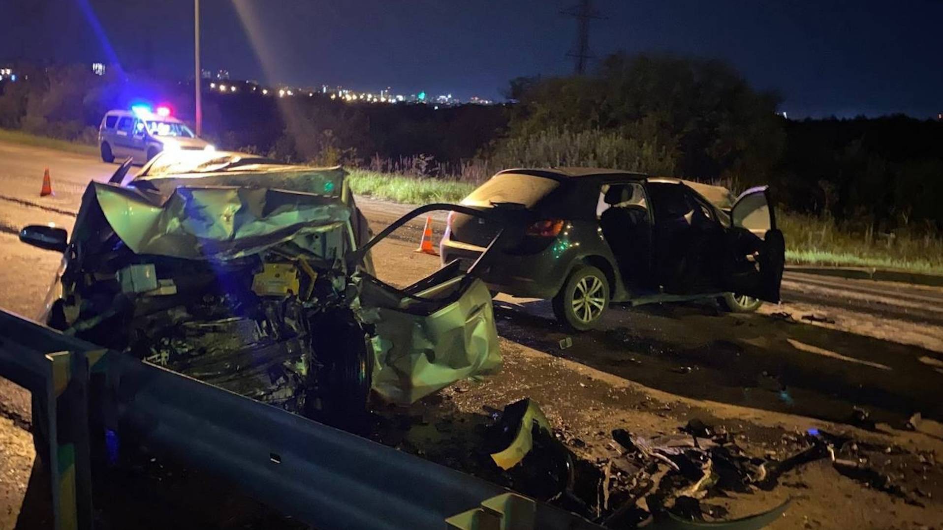 Молодой водитель устроил жуткий замес в Тюмени. Real Video