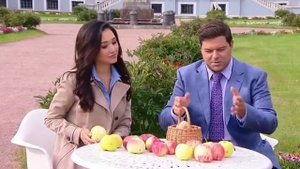 Дильбар Файзиева и Сергей Бабаев хрустят яблоками в эфире)