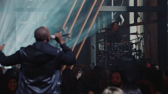 Thiaguinho - Deixa Tudo Como Tá (Clipe Oficial) смотреть онлайн