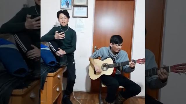 по ресторанам на гитаре,кавер:хорошо спели....! смотреть онлайн