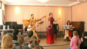 Мария Чичикина  "Пчёлочка златая"  Жаль, жаль, жалко мне...