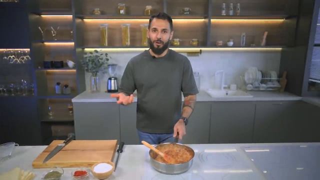 Вкуснейшая Лазанья с одним соусом вместо двух. Рецепт Константина Оганезова