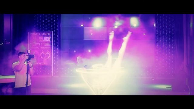 Шоу девушка в бокале акробатика г. Сургут