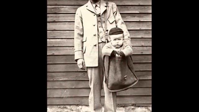 Ребенка почтовым отправлением?Приносите! автор клипа Зоя Боур-Москаленко смотреть онлайн