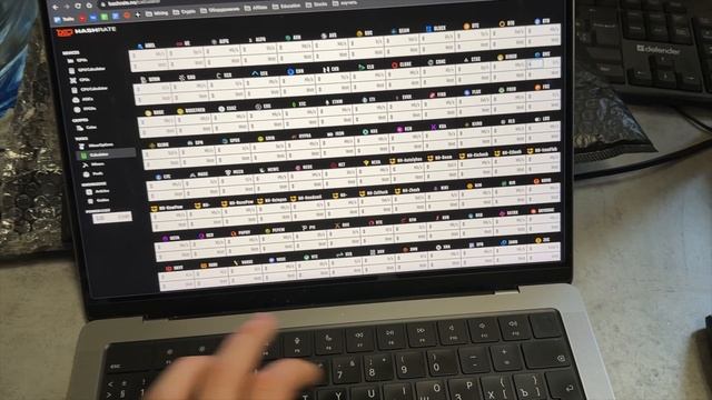 Майнинг ферма на 12 CMP40HX. Жив ли майнинг на видеокартах в 2024 году? смотреть онлайн
