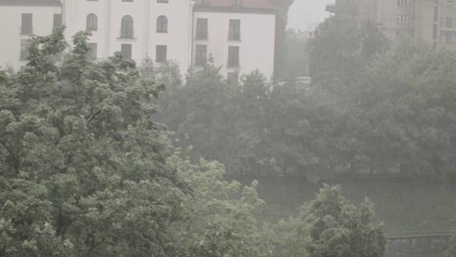 тропический ливень в киеве смотреть онлайн