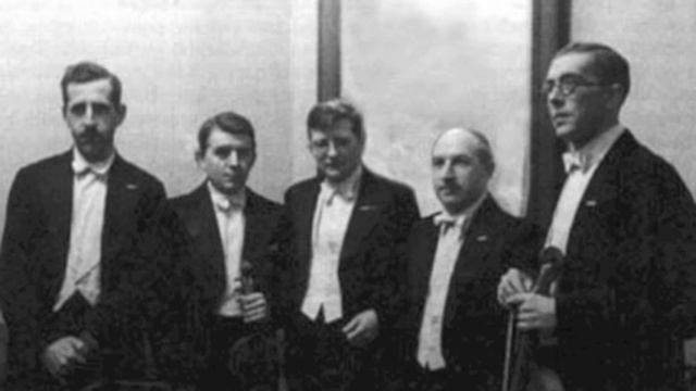 Shostakovich String Quartet No. 8: World Premiere (Beethoven Quartet) - 1960 смотреть онлайн