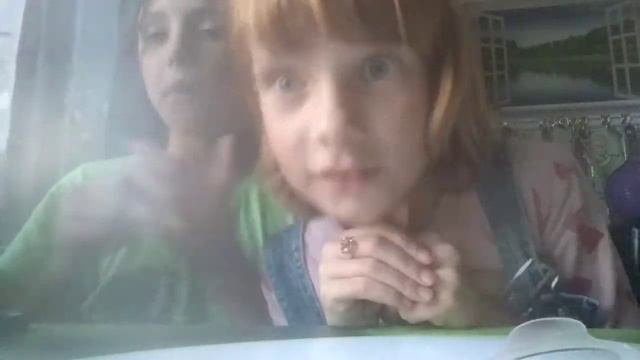 Пробуем сладости!!) СЕСТРА СЛОМАЛА ЗУБ?!? // Видео VERONIKA DI🎥 смотреть онлайн