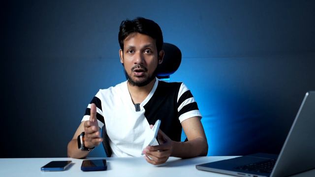 Buy iPhone 15 or wait for iPhone 16? Must Watch Before Buying ! In Hindi смотреть онлайн