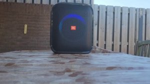 JBL partybox encore essential bass test