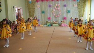 Танец Мама, мамочка моя( средняя группа) д/с №306 Одесса