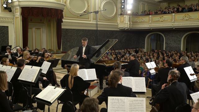 ЛИСТ. Концерт для фортепиано с оркестром № 2 Ля мажор. Солист – Станислав СОЛОВЬЕВ