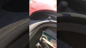 Люк протекает потолок желтеет, чистка дренажной системы.