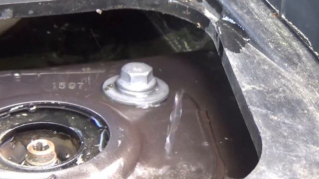 Причина воды в салоне Лады Весты. Устранение. смотреть онлайн