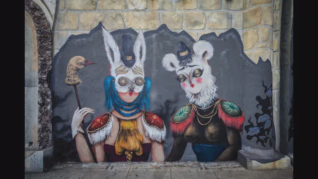 Street art / Роспись фасада магазина Palace Costume в Лос-Анджелесе смотреть онлайн