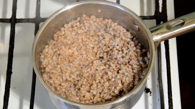 Как правильно варить гречку, чтобы она была РАССЫПЧАТОЙ / Базовые уроки / Slavic Secrets смотреть онлайн