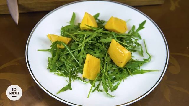 Простой рецепт салата с хурмой и страчателлой смотреть онлайн