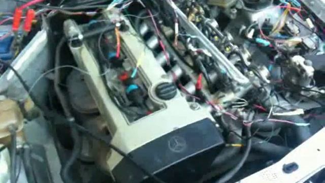 Mercedes 190 3.2 - first start.wmv смотреть онлайн