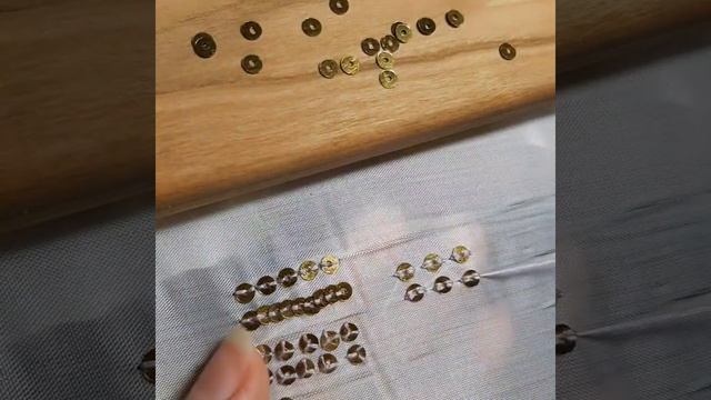 How To Sew Sequins. Sequin Sewing Techniques. Как пришивать пайетки. Техники пришивания пайеток