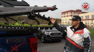 Тюнинг FORD F-350 с платформой для перевозки двух снегоходов.