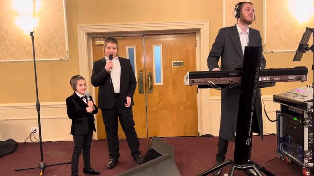 Wedding tonight in charna Hershy Langsam on keys with brull brothers смотреть онлайн