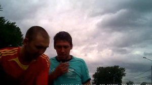 Как открыть капот на 99))