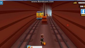 Играю в игру сабвей серф