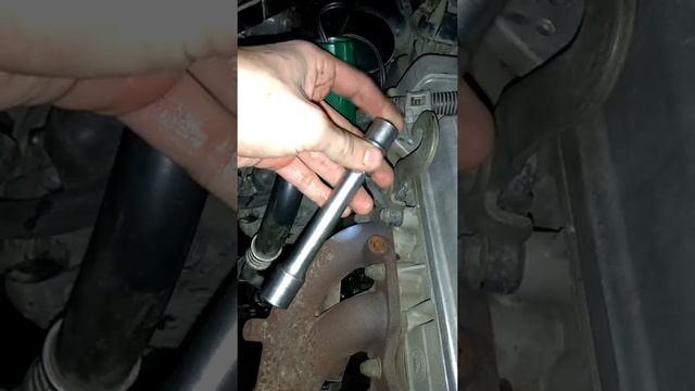 Замена антифриза на Джили СК со сливом ож с блока. смотреть онлайн