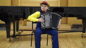 Бочков Илья, 10 лет, баян