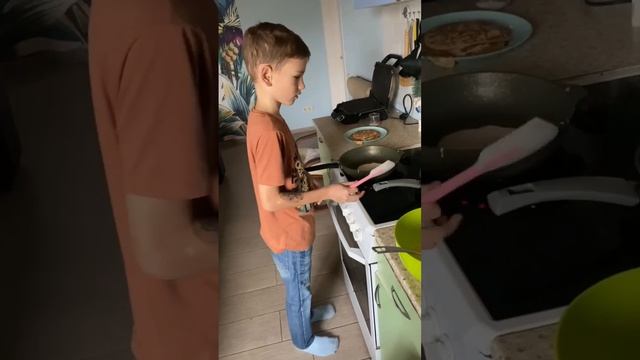ДЕЛАЕМ ЗАВАРНЫЕ БЛИНЫ НА РЯЖЕНКЕ ?