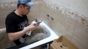 Установка смесителя в ванной комнате