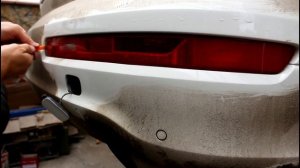 Замена лампы в фонаре заднего хода на АУДИ Q7 2008 AUDI Q7 3,0 дизель
