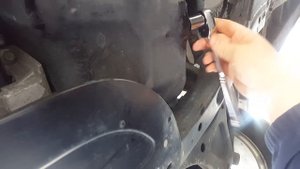 How to change the oil in a 2011 Kia Sorrento 2.4L part 3