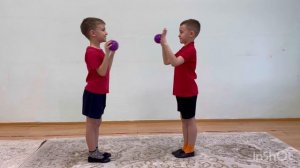 Кинезиологические упражнения с массажными мячами и обручами в парах