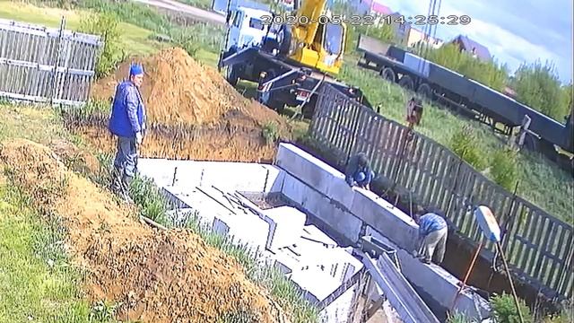 Фундамент своими руками или как мы ставили стены подвала из блоков ФБС смотреть онлайн