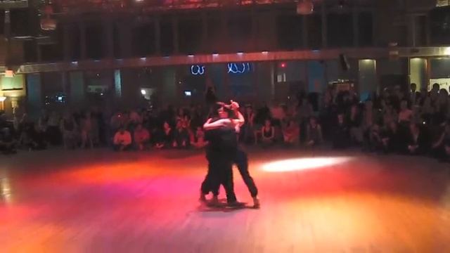 Fernando Sanchez y Ariadna Naveira at La Milonga de Nora 04-09-2011, 1 of 4 смотреть онлайн