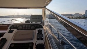 Как управлять моторной яхтой без штурвала.