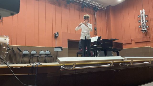 Borne. Fantasia brilliante sur L`Africaine. Meyerbeer. Даниил Росс - флейта. смотреть онлайн