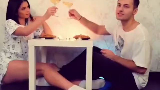 Мальчики, не обижайте своих девочек, любите их такими какие они есть!!!)))) смотреть онлайн