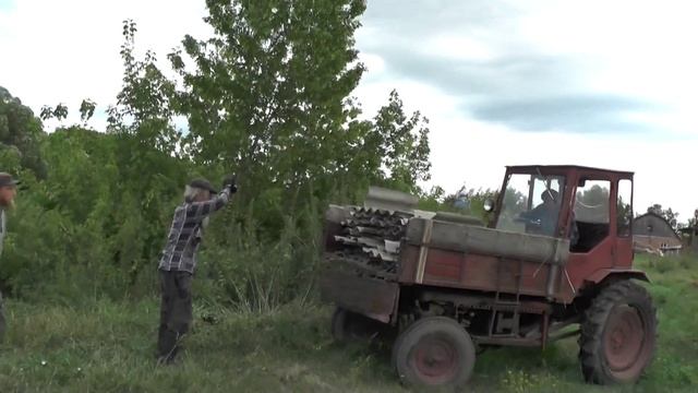 Подвозка шифера для укрепления плотины. смотреть онлайн