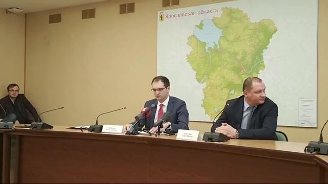 Брифинг по вопросу размещения мусора в Ярославской области смотреть онлайн