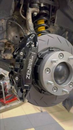 Крутая тормозная система ZEN Brakes для экспедиционного Land Cruiser 200