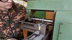 Токарный станок Корвет 401. Фрезерование резцов