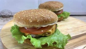 КАК ПРИГОТОВИТЬ ВКУСНЕЙШИЙ БУРГЕР ДОМА? Простой и вкусный, ДОМАШНИЙ БУРГЕР!