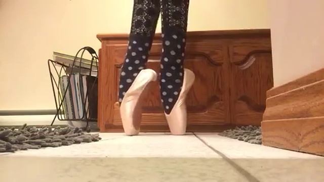 My First Pair Of Pointe Shoes! (Bloch Heritage) смотреть онлайн