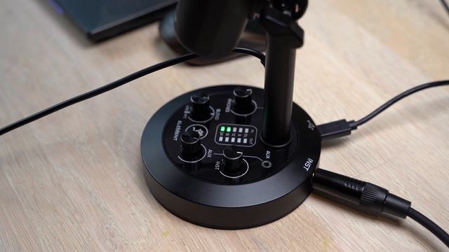 Mackie EM Chromium - USB-Mikrofon und Audio-Interface in einem - Universallösung für Musiker? смотреть онлайн