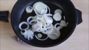 ? Макароны с жареным луком — видео рецепт. Как приготовить пасту с луком на сковороде?